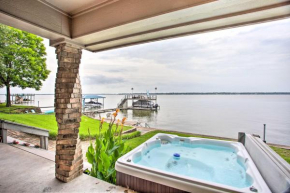 Cedar Creek Lake House with Private Hot Tub!